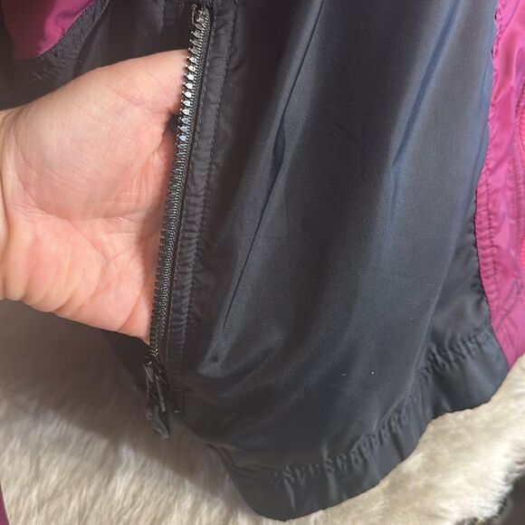 Vintage 1990s Nike windbreaker/track jacket 10/12 (5250) - Picture 3 of 5